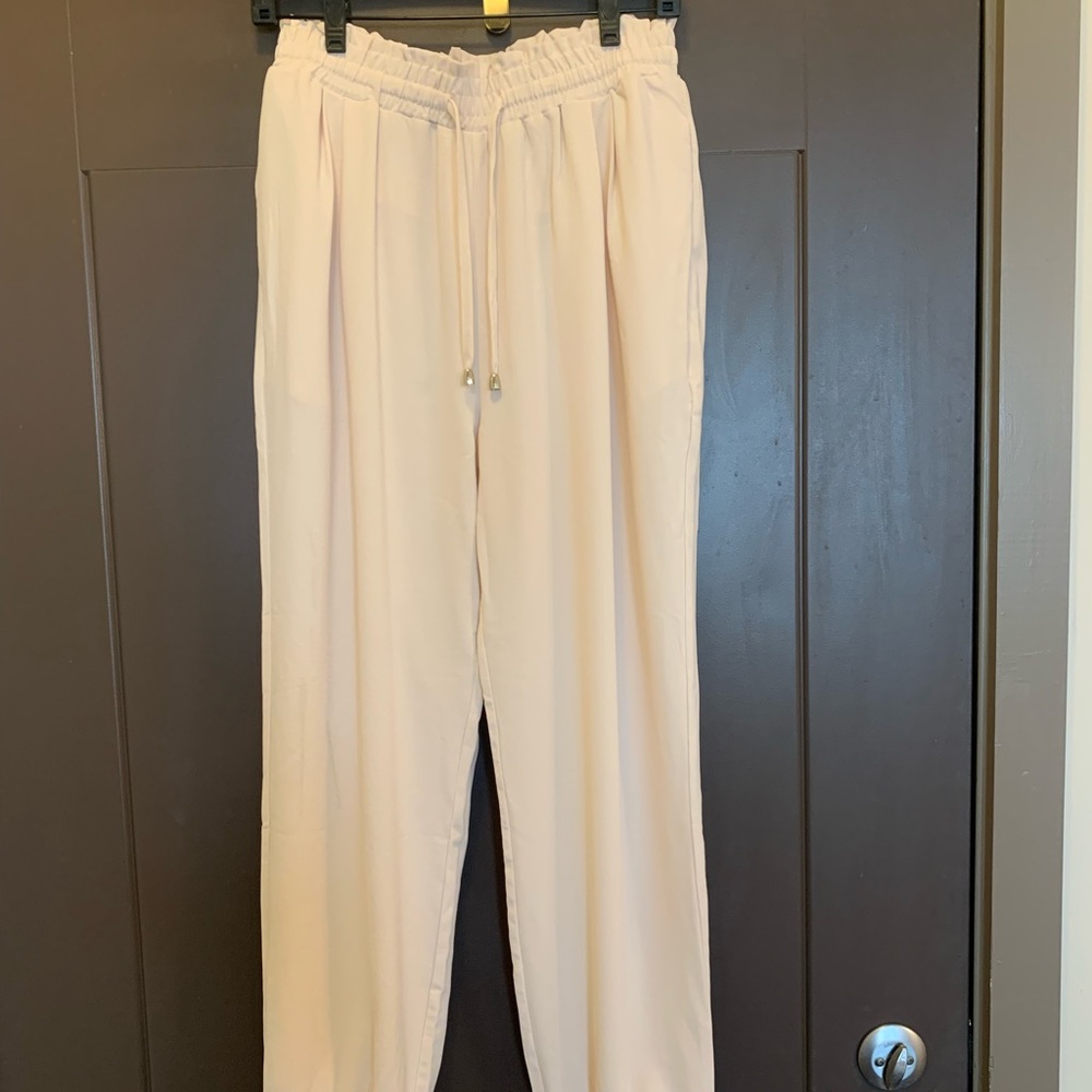 Entro Cream Jogger Style Pants